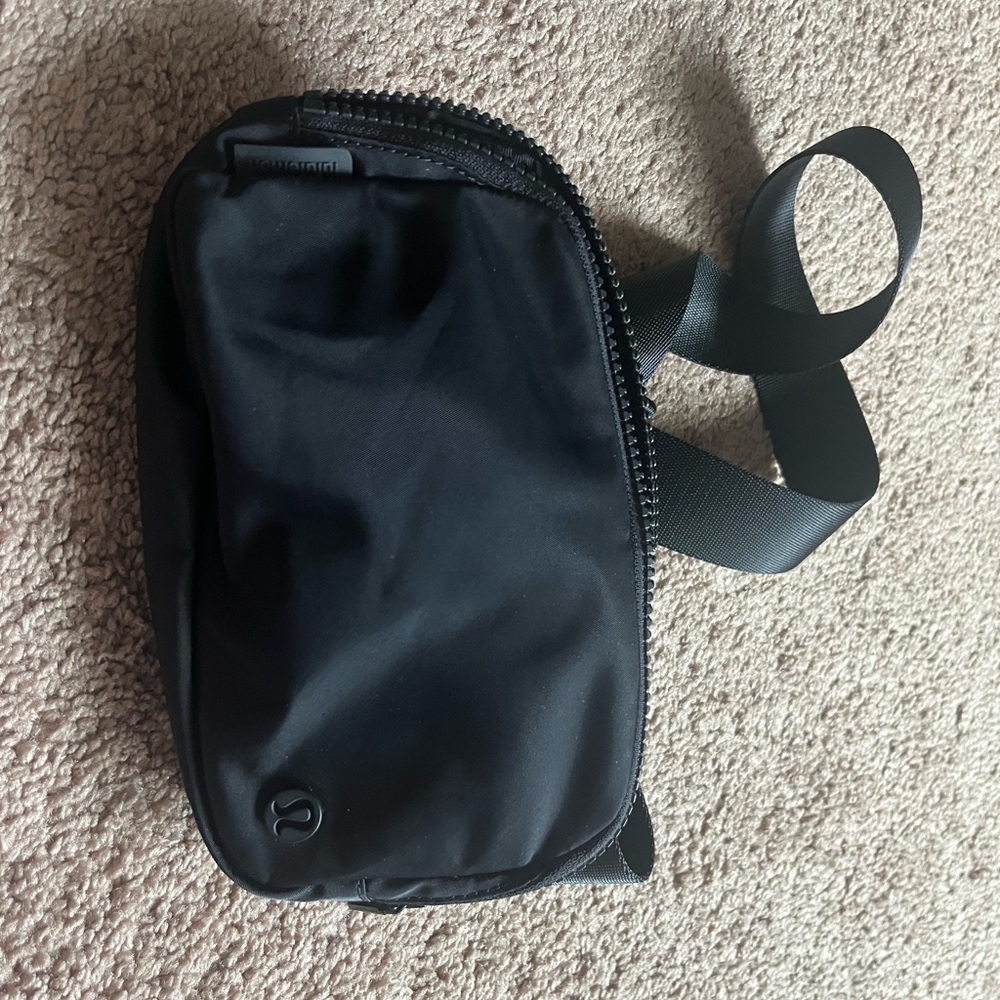 lululemon athletica Black Belt Bag